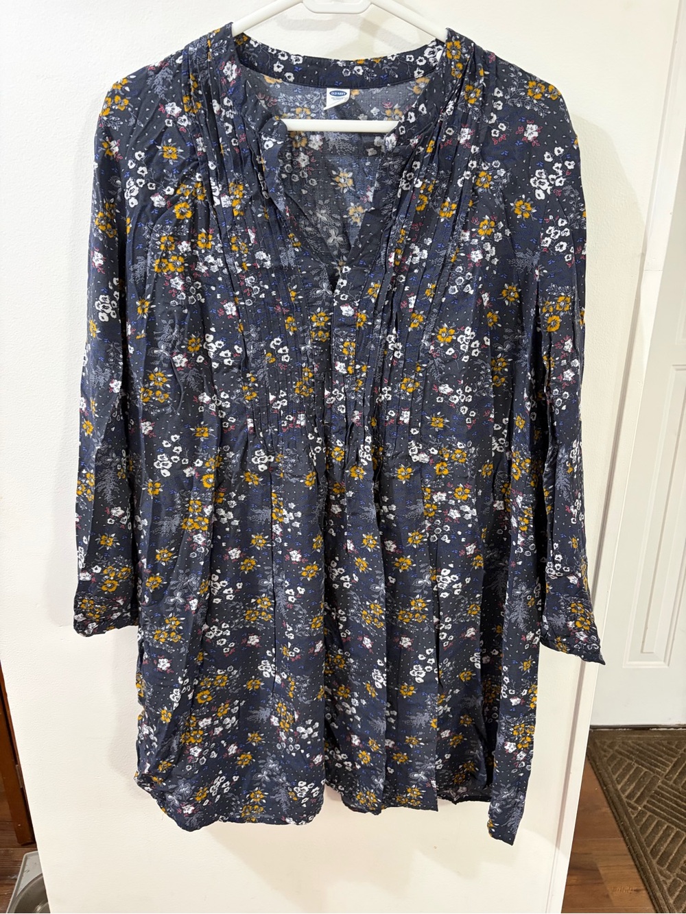 Old Navy Navy Floral Pleated Pintuck Tunic with Mustard & White Accents